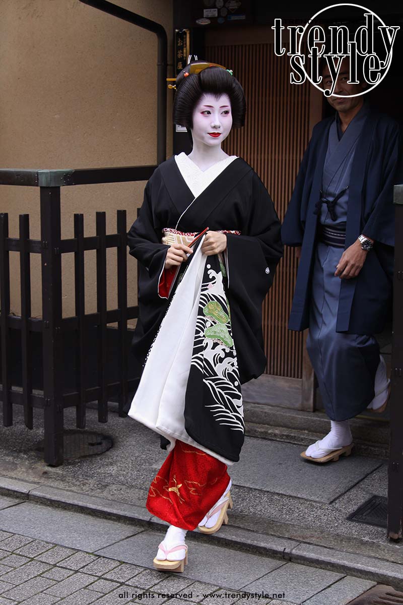 Trends spotten in Tokio, geisha's spotten in Kioto