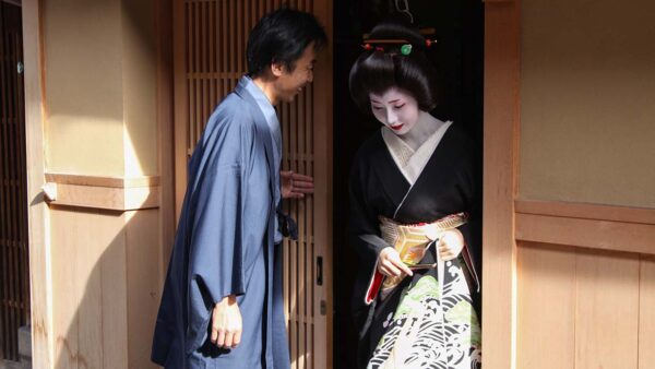 Trends spotten in Tokio, geisha's spotten in Kioto