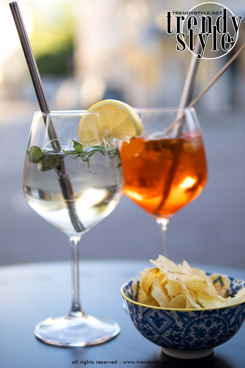 Ken jij de Hugo Spritz, het kleine broertje van de Aperol Spritz?