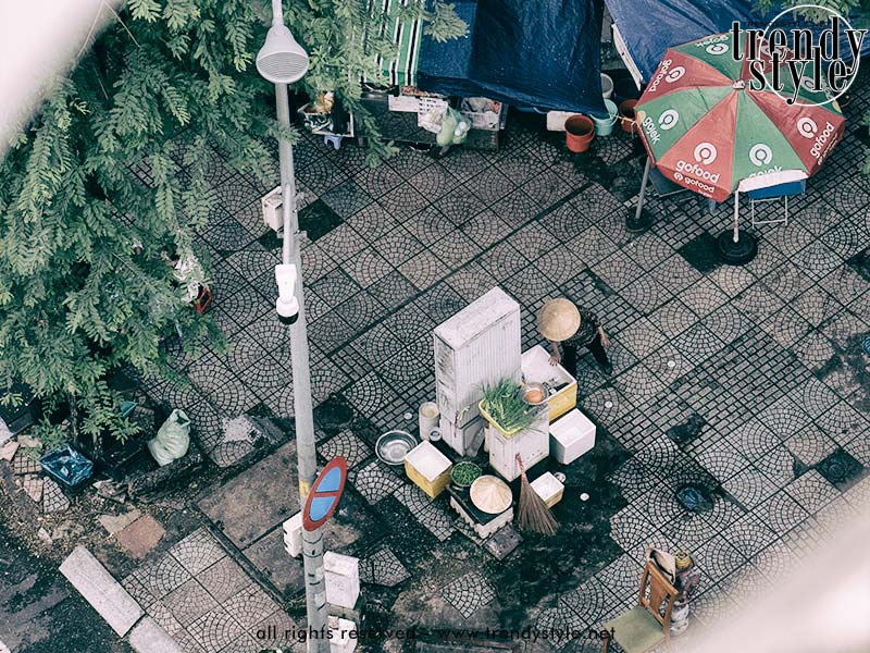 Een restaurantje op straat. Ho Chi Minh (Saigon) in 2024