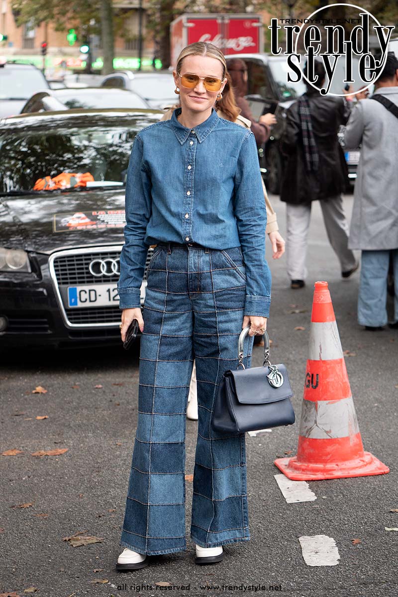 De total jeans look in de modetrends voor winter 2024 2025