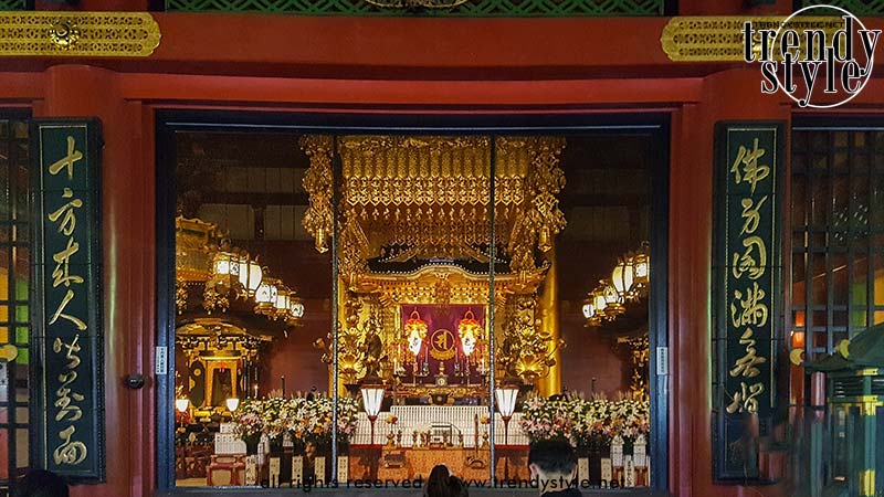 De Sensoji-tempel in Tokio, Japan. Foto Charlotte Mesman